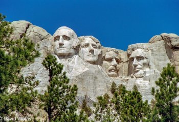 David-Wallis-cccweb_Davidwallis_Mount-Rushmore